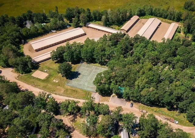 aerial view of property and surrounding area