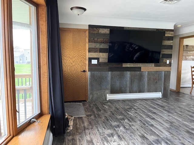2250 18th Ave, Windom, MN 56101 - interior space