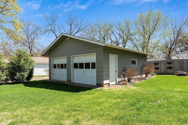 204 8th Ave S, Princeton, MN 55371 - view of detached garage