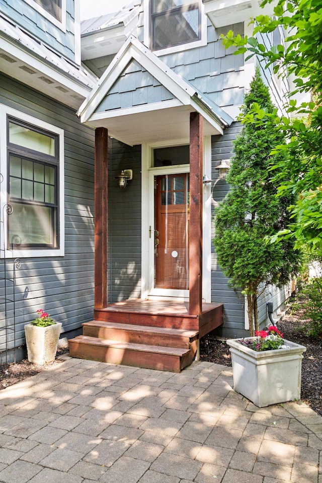 16710 Edgewood Ave, Wayzata, MN 55391 - view of exterior entry