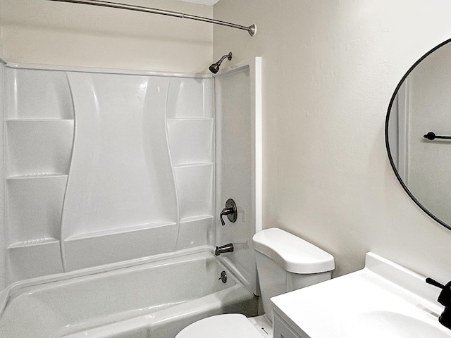 3158 Quarry Ct, Eagan, MN 55121 - full bath with toilet, vanity, and washtub / shower combination