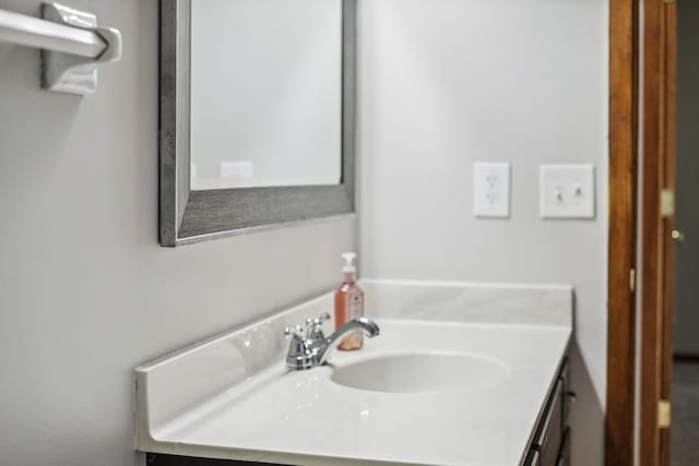 6913 Sumac Ct, Centerville, MN 55038 - bathroom with vanity