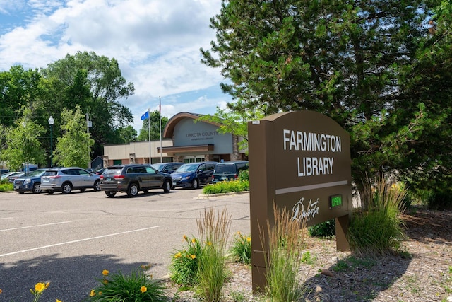 19391 Clearwater Loop, Farmington, MN 55024 - details with parking