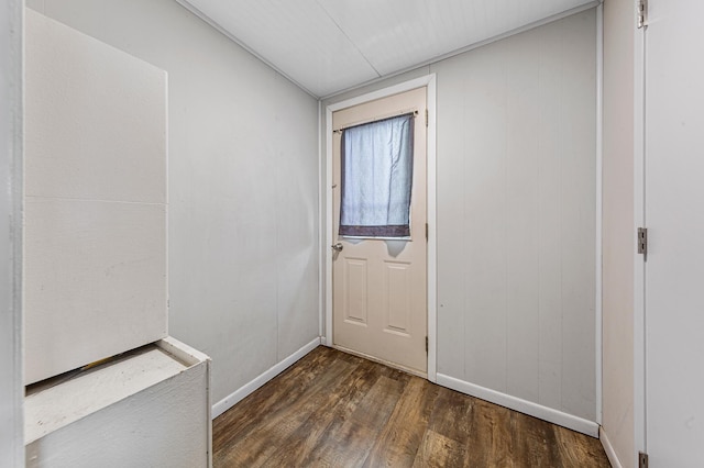 108 Benjamin St, Jackson, MN 56143 - doorway featuring wood finished floors and baseboards