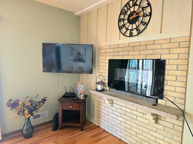 living room featuring light wood finished floors
