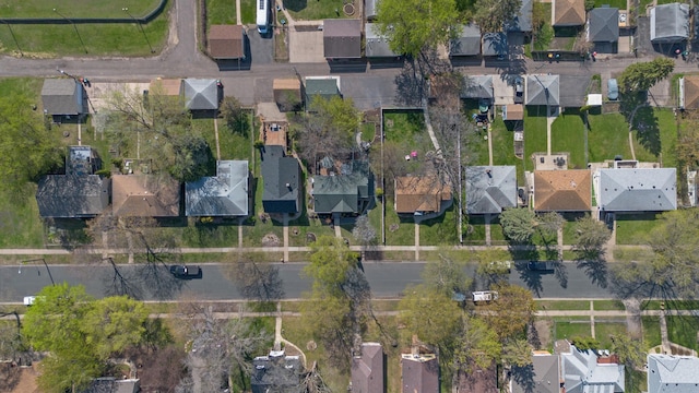 birds eye view of property featuring a residential view