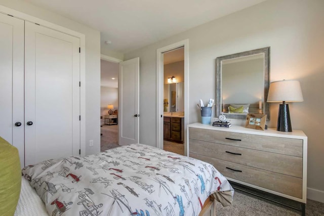 10833 38th Trl N, Lake Elmo, MN 55042 - bedroom featuring carpet, a closet, and ensuite bath