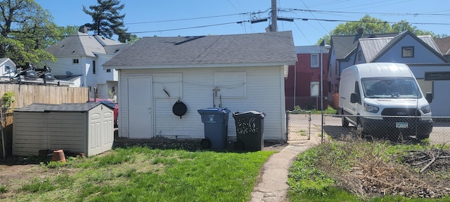 3229 Chicago Ave, Minneapolis, MN 55407 - view of yard