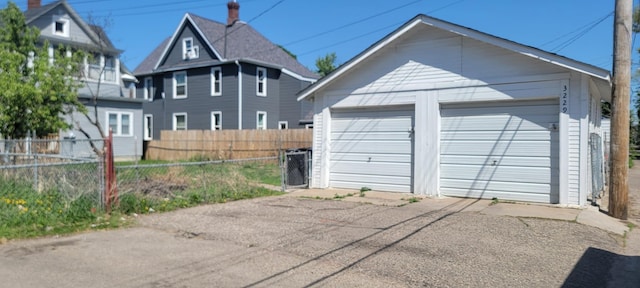 3229 Chicago Ave, Minneapolis, MN 55407 - view of detached garage