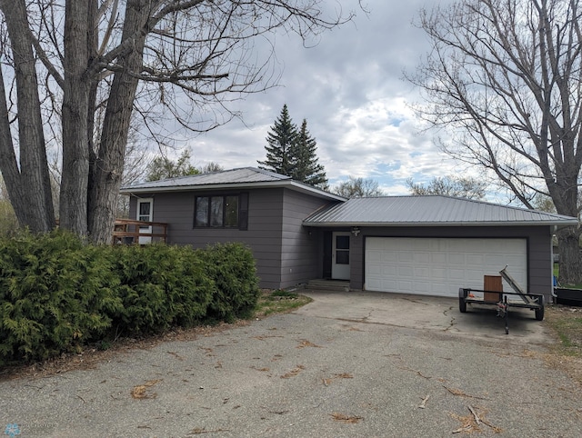 701 Broadway St, Lisbon, ND 58054 - photo 1