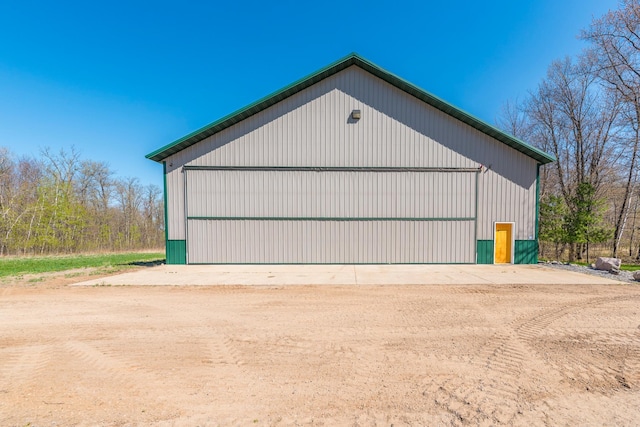 view of detached garage