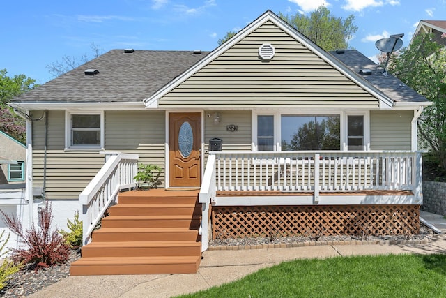 1229 44th Ave NE, Columbia Heights, MN 55421 - view of front facade featuring a shingled roof