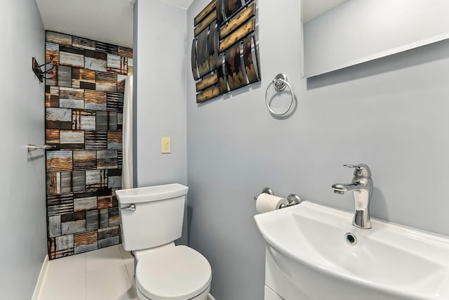 5820 139th St W, Apple Valley, MN 55124 - bathroom with toilet and vanity