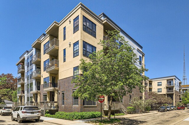 820 Emerald St Unit 402, Saint Paul, MN 55114 - view of apartment building / complex