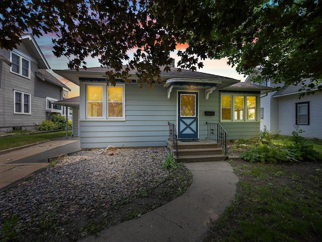 517 Olive St S, Waconia, MN 55387 - bungalow-style house with a shingled roof
