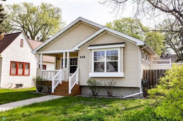 bungalow-style house featuring covered porch