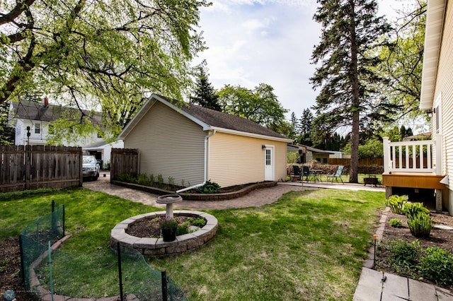 view of yard with a patio