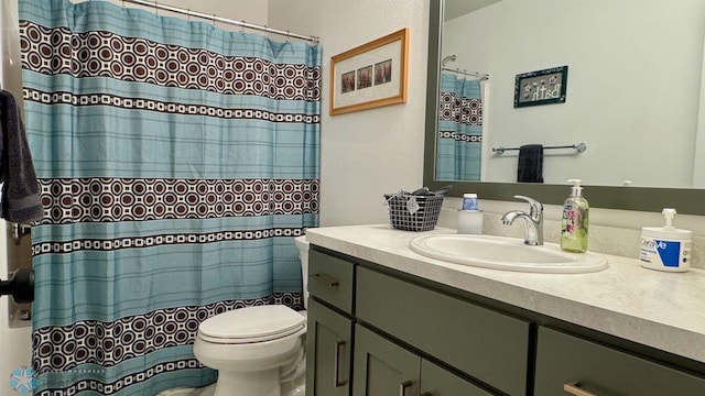 5477 11th St W, West Fargo, ND 58078 - bathroom with toilet, curtained shower, and vanity