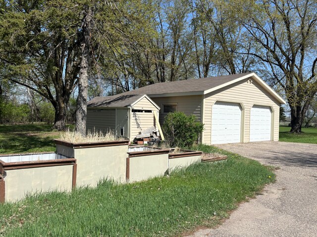 1105 13th St N, Benson, MN 56215 - view of garage