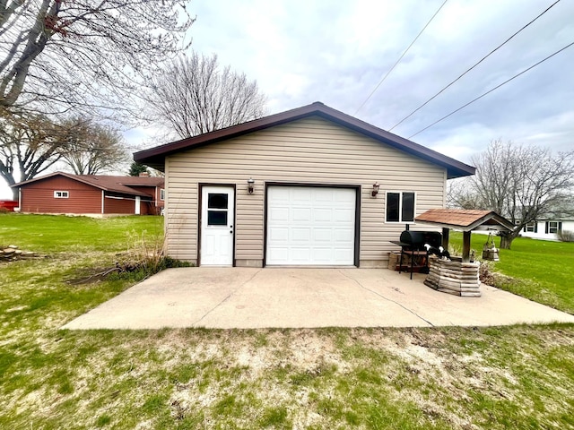 1112 10th St, Gaylord, MN 55334 - view of detached garage