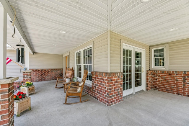 view of patio / terrace with covered porch
