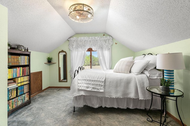 681 4th St NE, Little Falls, MN 56345 - bedroom featuring a textured ceiling, carpet, lofted ceiling, and baseboards