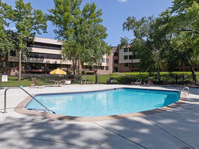 7520 Cahill Rd Unit 222A, Edina, MN 55439 - community pool featuring a patio