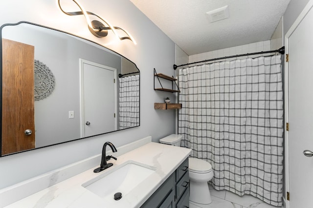 192 Harrison Ave SE, Racine, MN 55967 - full bath with vanity, toilet, a textured ceiling, a shower with shower curtain, and marble finish floors