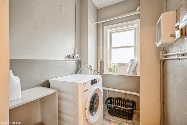 79 Western Ave N Unit 206, Saint Paul, MN 55102 - clothes washing area featuring washer / dryer