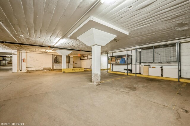 79 Western Ave N Unit 206, Saint Paul, MN 55102 - view of parking garage