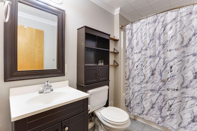 18071 Lincoln Cir NW, Elk River, MN 55330 - full bath featuring ornamental molding, toilet, vanity, and shower / tub combo