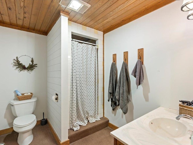 19531 Pine Landing Dr, Grand Rapids, MN 55744 - full bath featuring wood ceiling, toilet, baseboards, curtained shower, and vanity