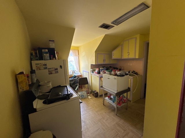 2526 Garnet Ave, Slayton, MN 56172 - interior space featuring washer / dryer and visible vents