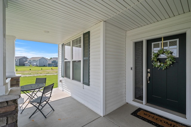 825 Spancil Hill Vw, Woodbury, MN 55129 - property entrance featuring covered porch and a lawn
