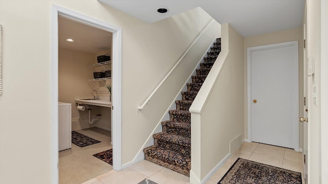 222 Groveland Ave, Minneapolis, MN 55403 - photo 29