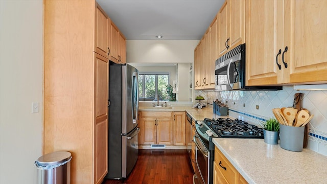 222 Groveland Ave, Minneapolis, MN 55403 - photo 34