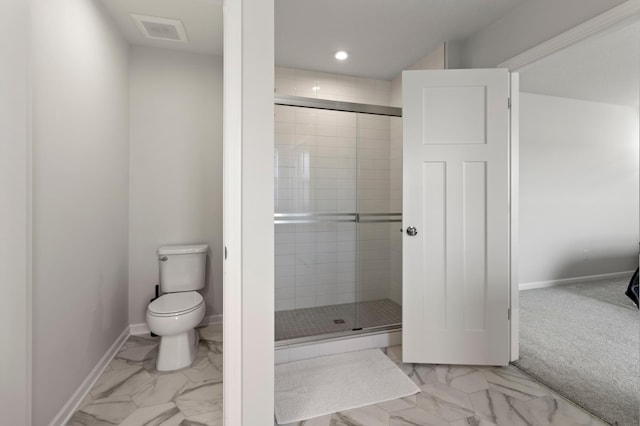 full bathroom featuring a shower stall, marble look tile flooring, toilet, baseboards, and recessed lighting