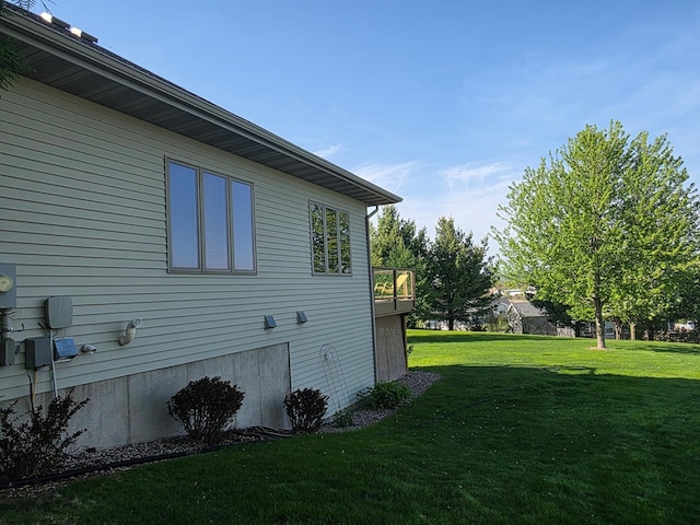 1073 Harvest Way, Lake City, MN 55041 - view of side of property featuring a yard