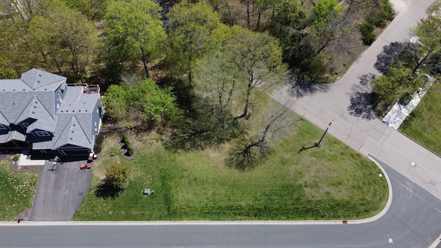 aerial view of property and surrounding area