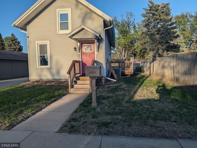 view of front of property