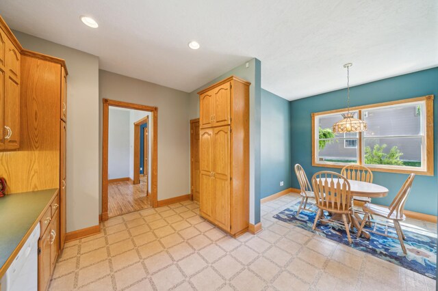 1112 4th St S, Stillwater, MN 55082 - dining area with baseboards and recessed lighting