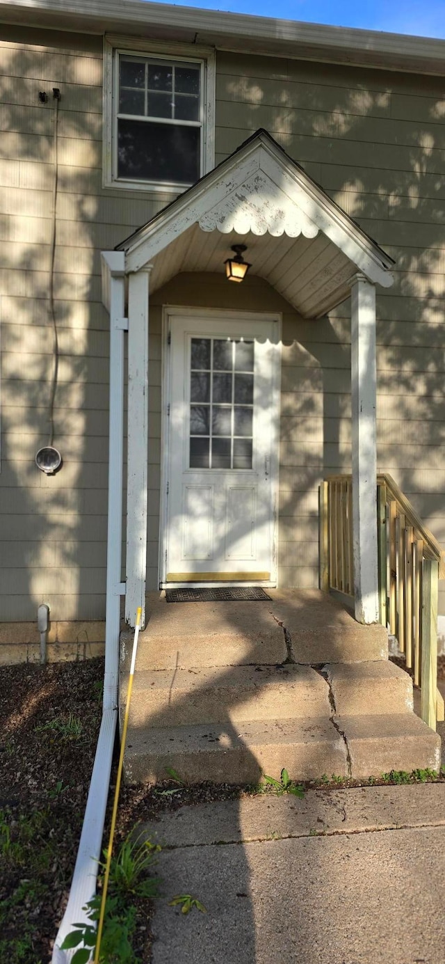 view of property entrance