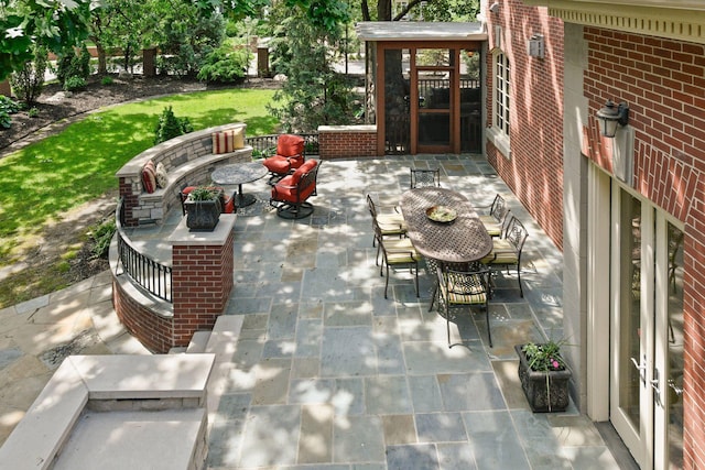 1721 Mount Curve Ave, Minneapolis, MN 55403 - view of patio / terrace
