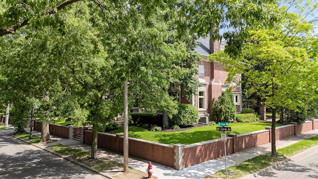 1721 Mount Curve Ave, Minneapolis, MN 55403 - view of property's community