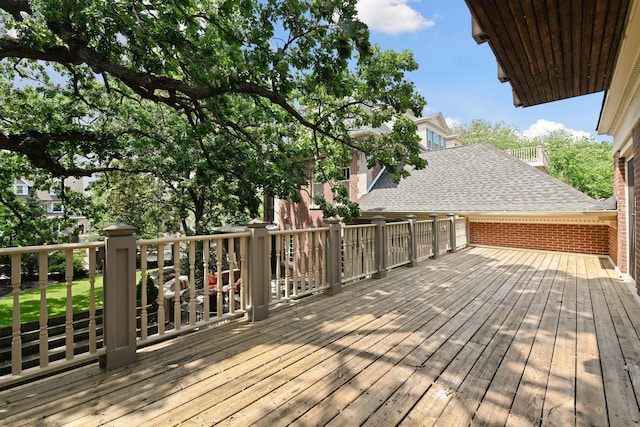 1721 Mount Curve Ave, Minneapolis, MN 55403 - view of deck