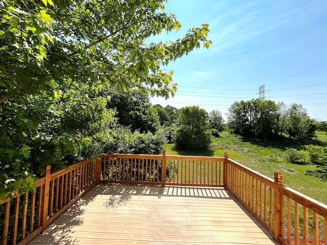 7263 Falmouth Curv, Shakopee, MN 55379 - wooden deck with a yard