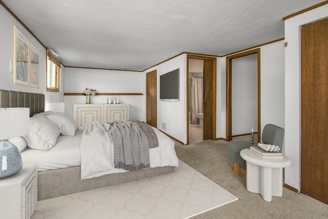 13056 Euclid Ave, Apple Valley, MN 55124 - carpeted bedroom featuring a textured ceiling and connected bathroom