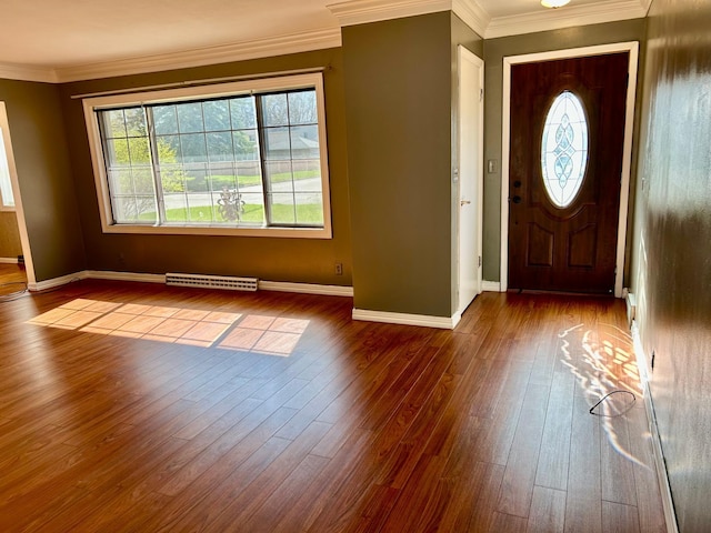 324 Maple Ave S, Thief River Falls, MN 56701 - foyer with hardwood / wood-style floors, baseboards, and ornamental molding