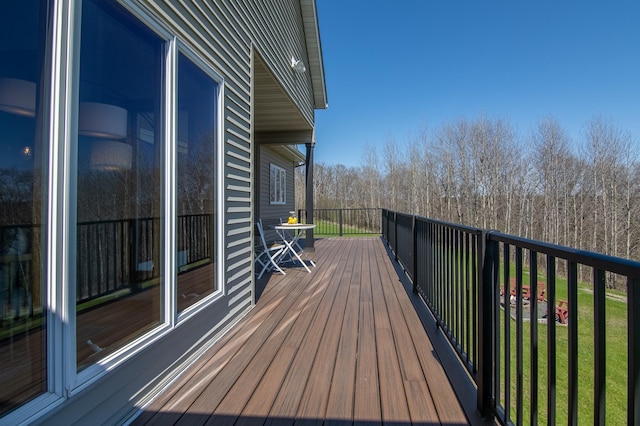532 150th St, Alden Twp, WI 54001 - deck with a yard