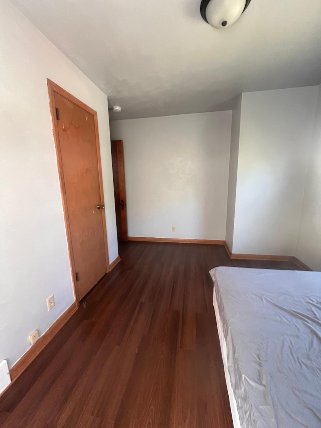 1008 4th St E, Saint Paul, MN 55106 - bedroom with wood finished floors and baseboards